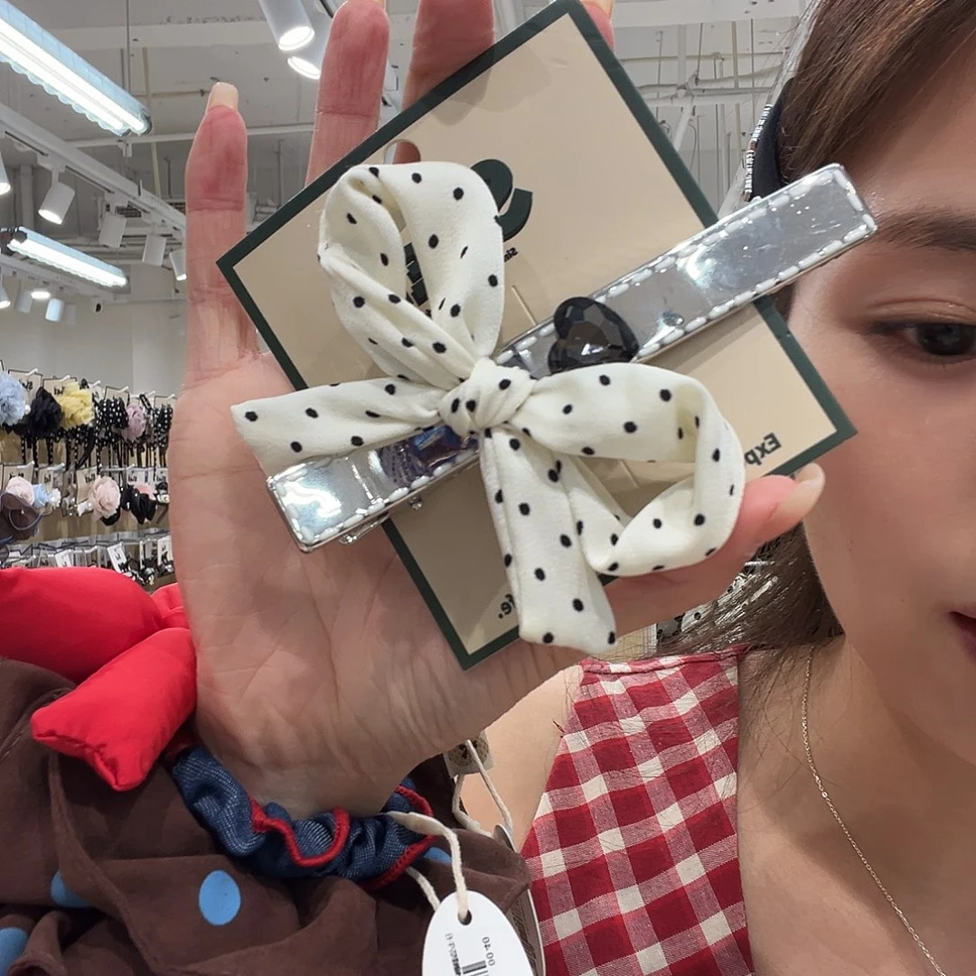 无非金属波点钢夹