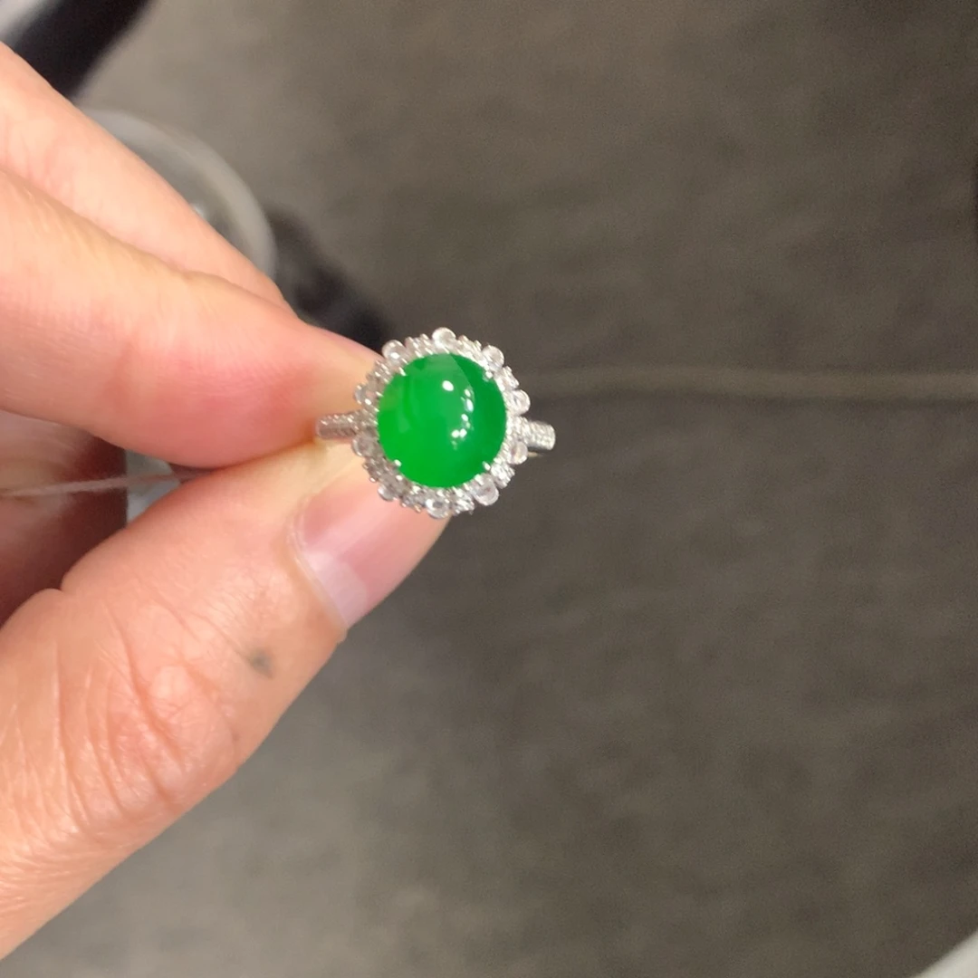 翡翠戒指18K金镶嵌H****.翡翠