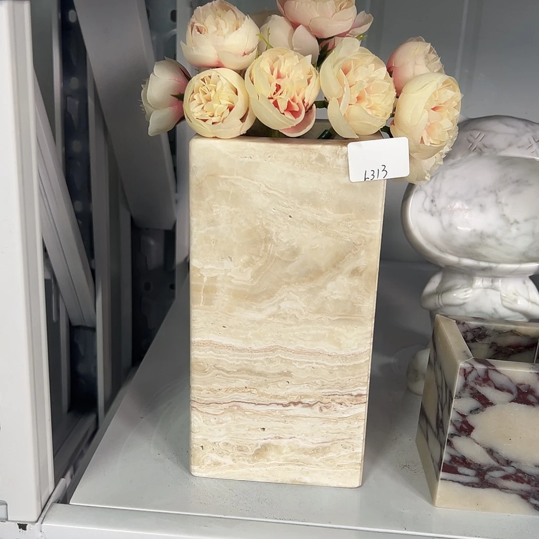 石材洞石花瓶313。