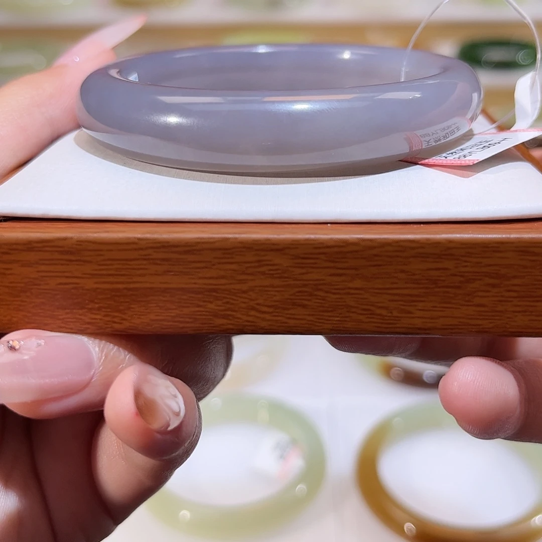 和田玉未镶嵌手镯葡萄紫