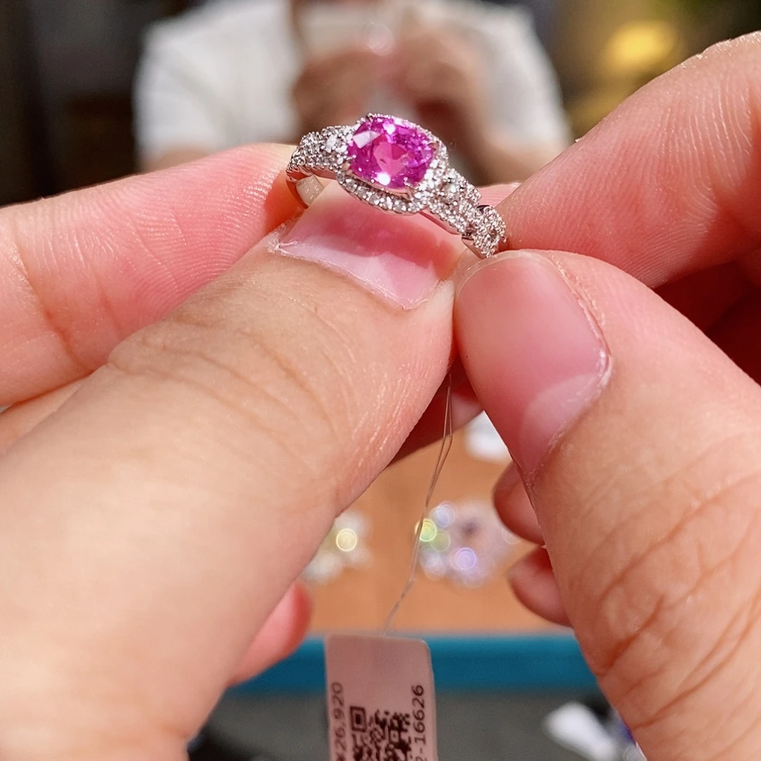 蓝宝石18K金镶嵌戒指1.15ct