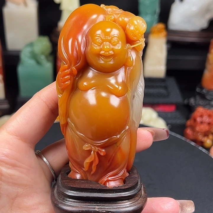 寿山石高山鸡母窝石