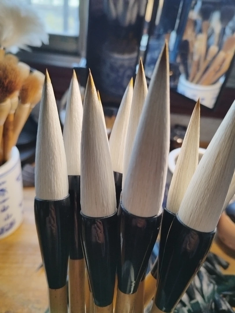 东亮笔莊，源头厂家直销，狼羊兼毫出峰7.2口径1.9适合写对联，榜书。