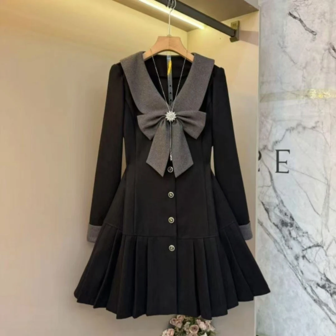 蝴蝶结大码连衣裙冬季中长裙V领秋季套头常规甜美风