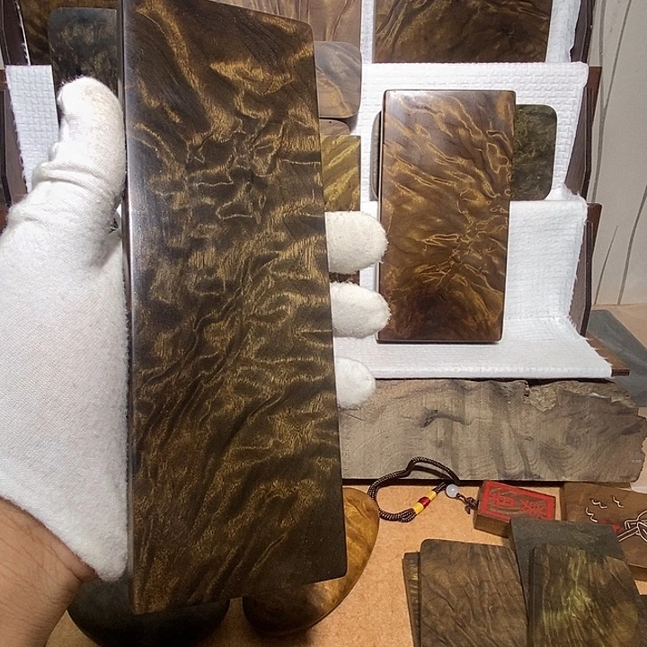 撅***撅金丝楠木阴沉木无事牌