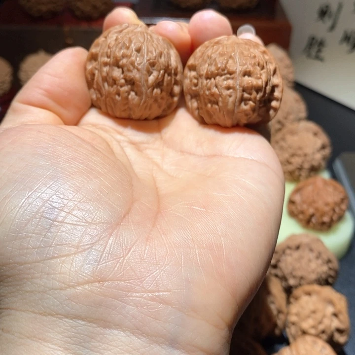文玩核桃吊坠石子磨34+