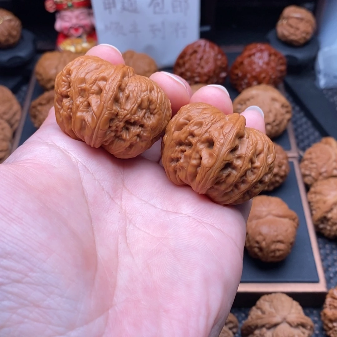 ****经手串文玩核桃元宝