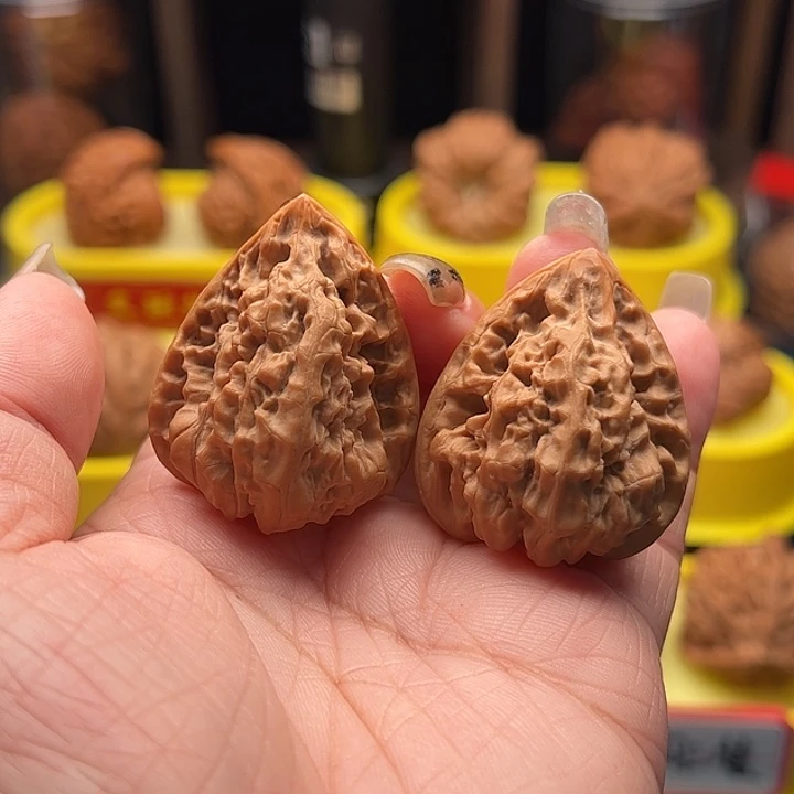 文玩核桃吊坠官帽异型 精修