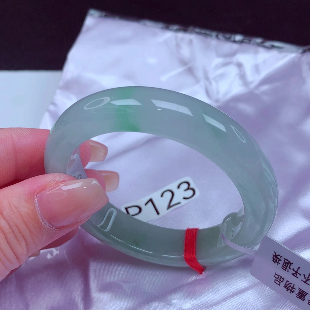 翡翠手镯未镶嵌手镯88