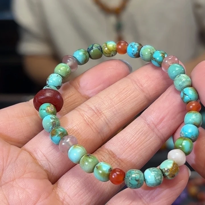 绿松石未镶嵌颈饰绿松石