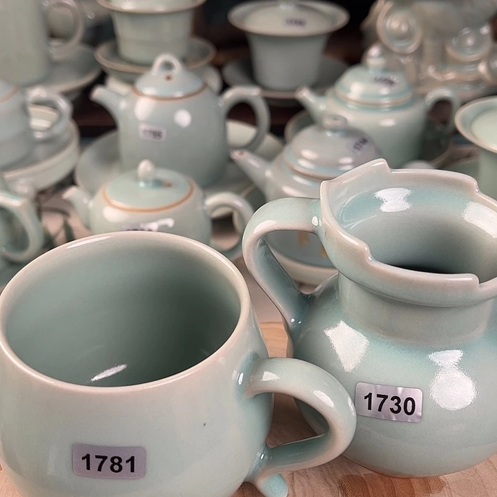 杯程***1781，1730 青鸾汝瓷汝州发货瑕
