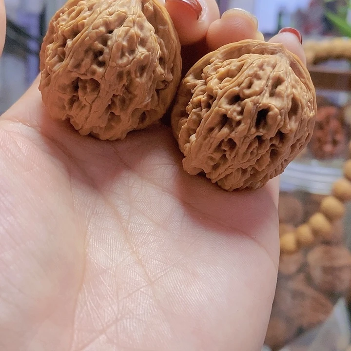 【闪购商品】文玩核桃把件36水龙纹