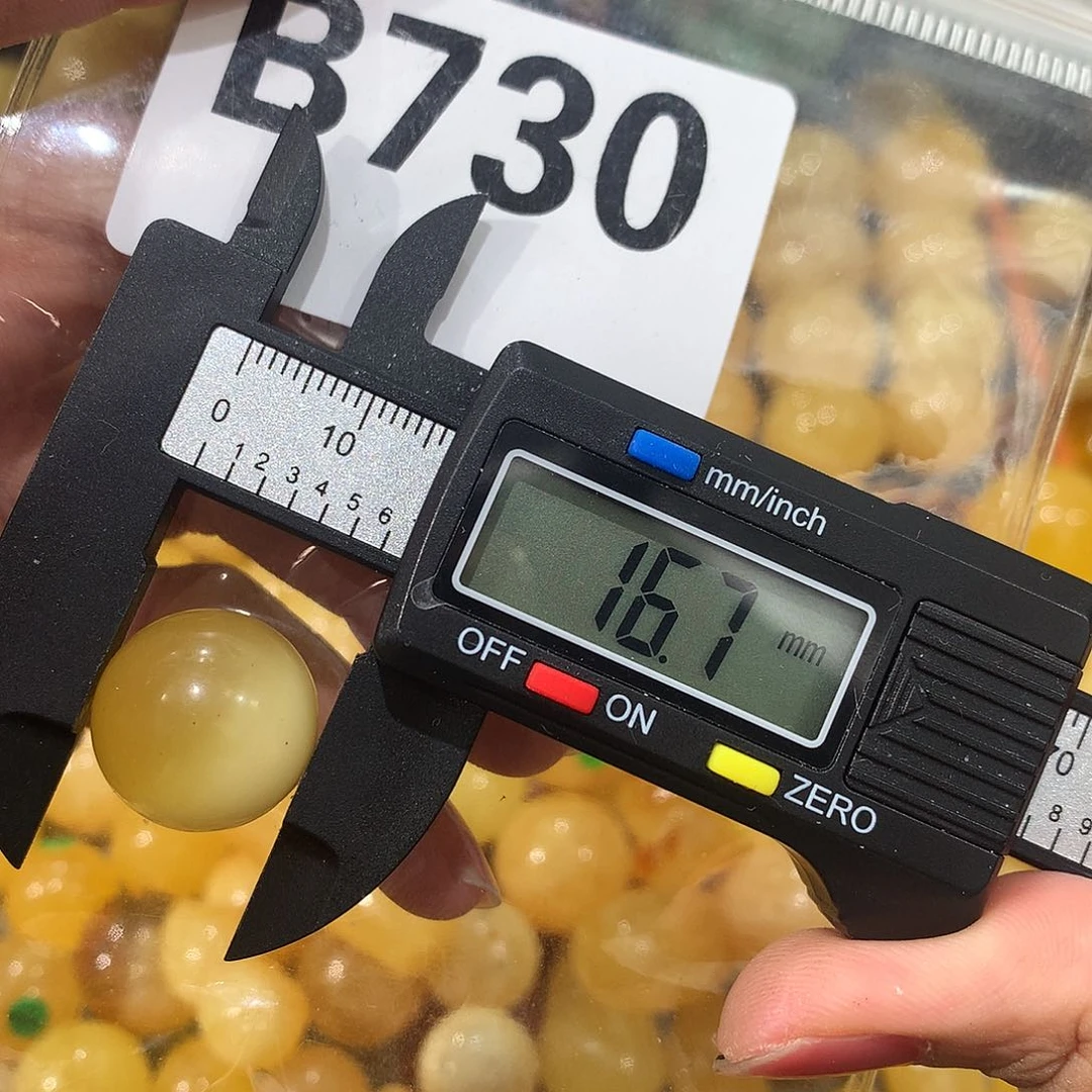 未镶嵌琥珀珠宝奇石