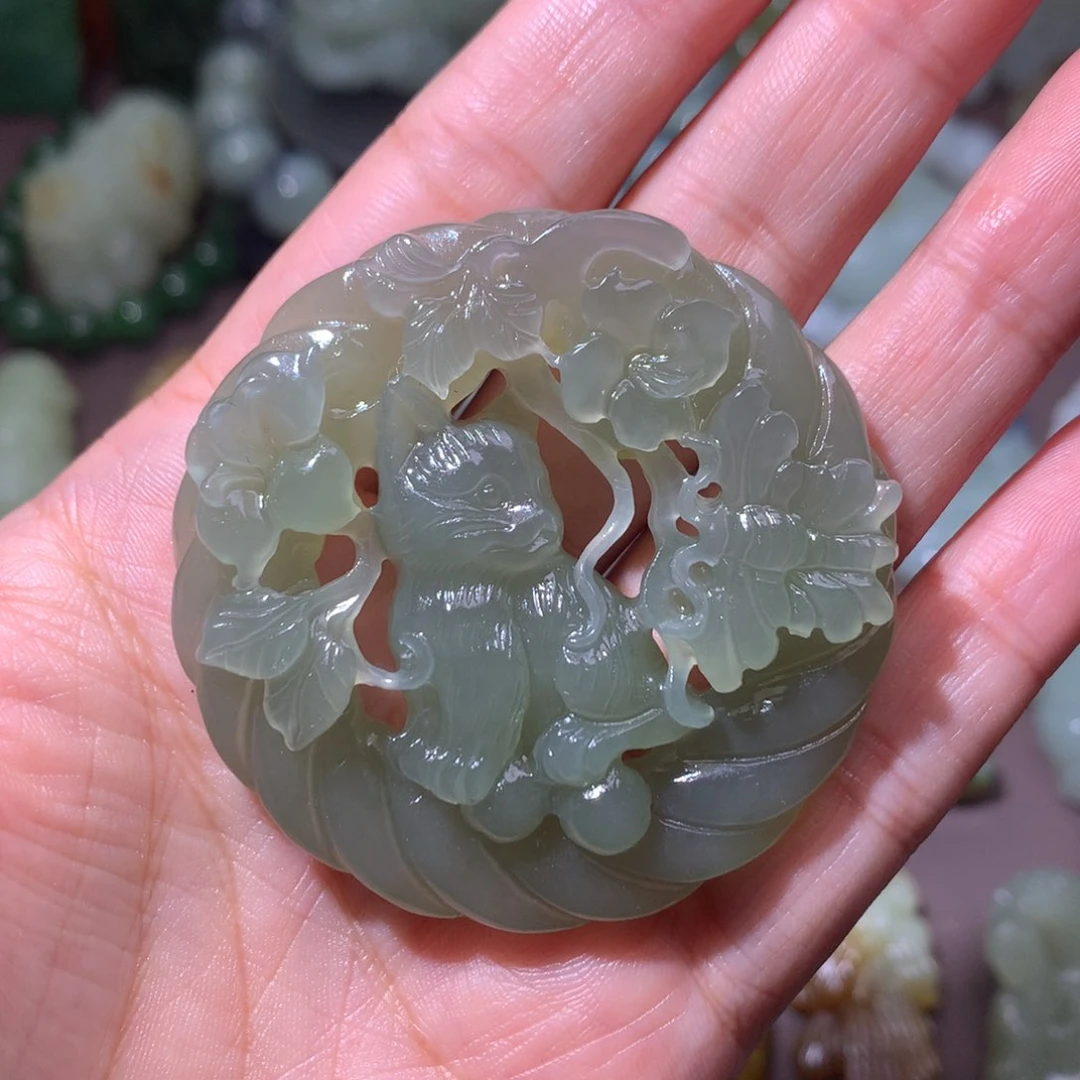 颈饰未镶嵌和田玉