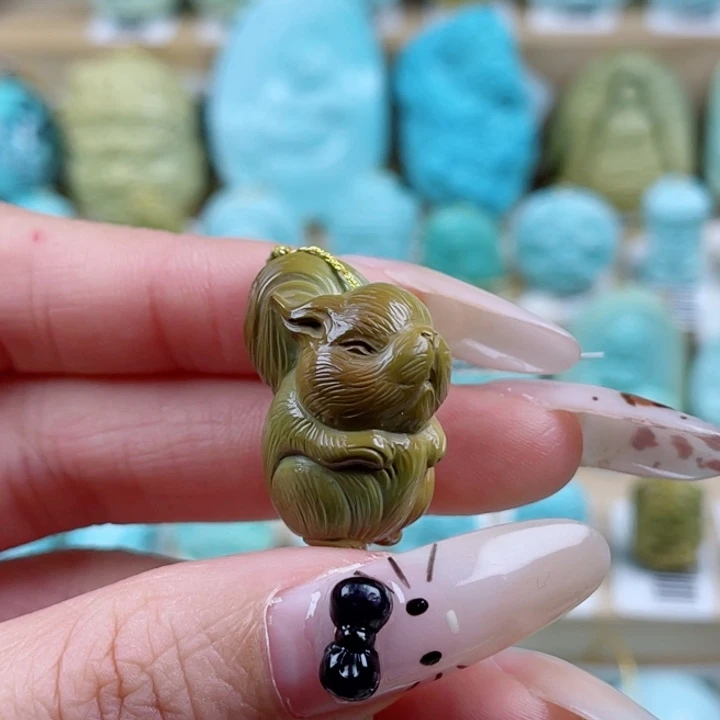 绿松石未镶嵌珠宝奇石