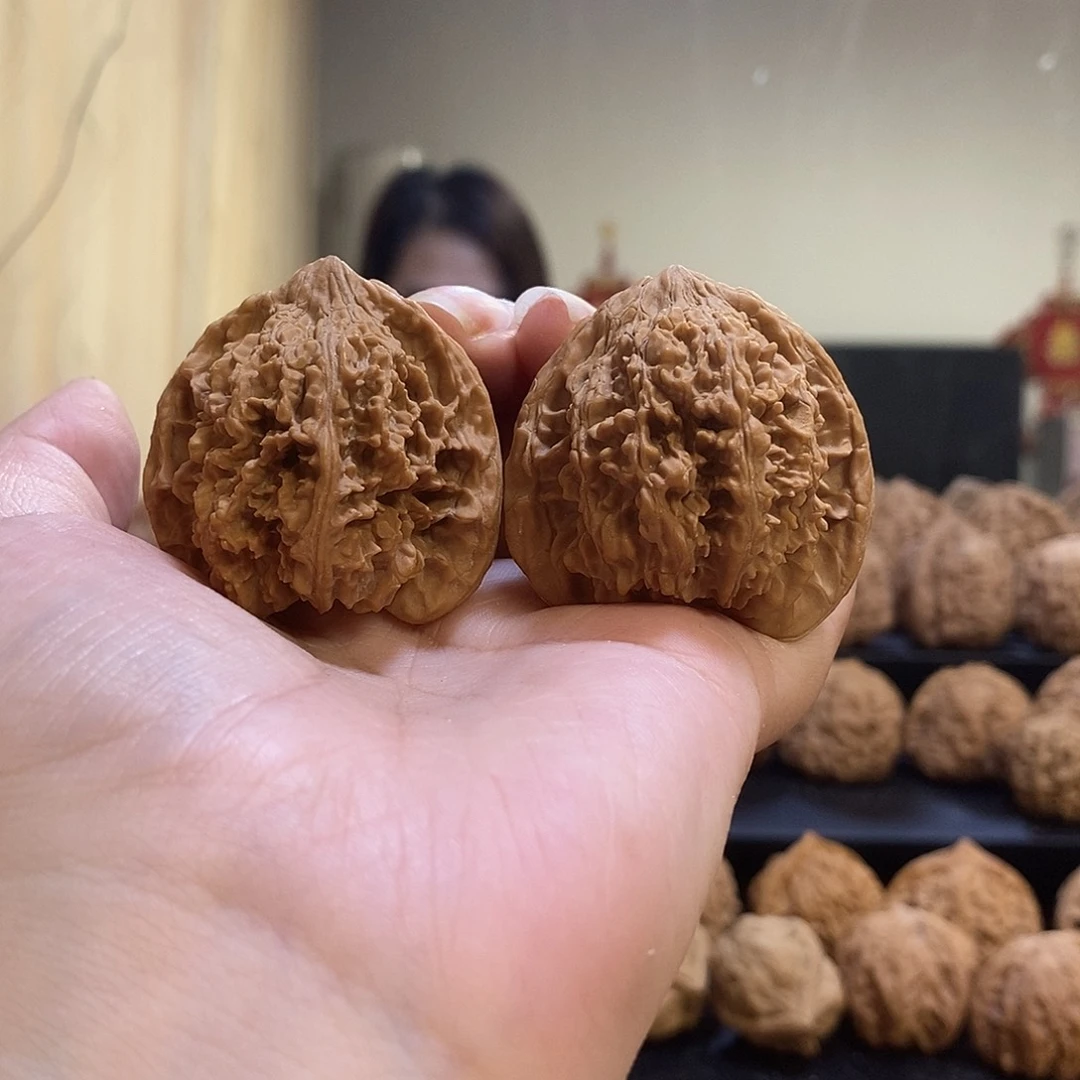 把件文玩核桃40➕满天星有水尖