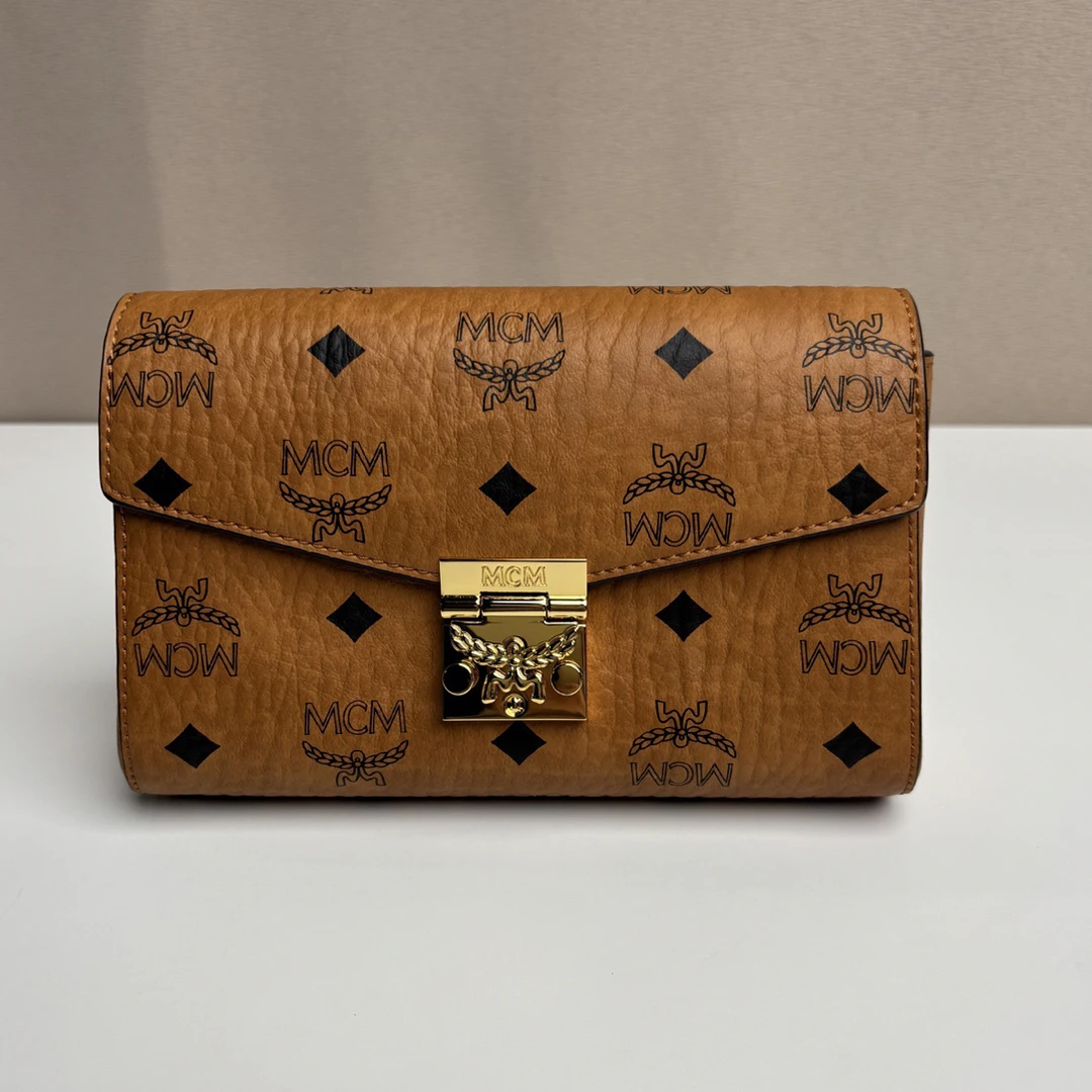 99新 MCM 小号信封链条干邑斜挎