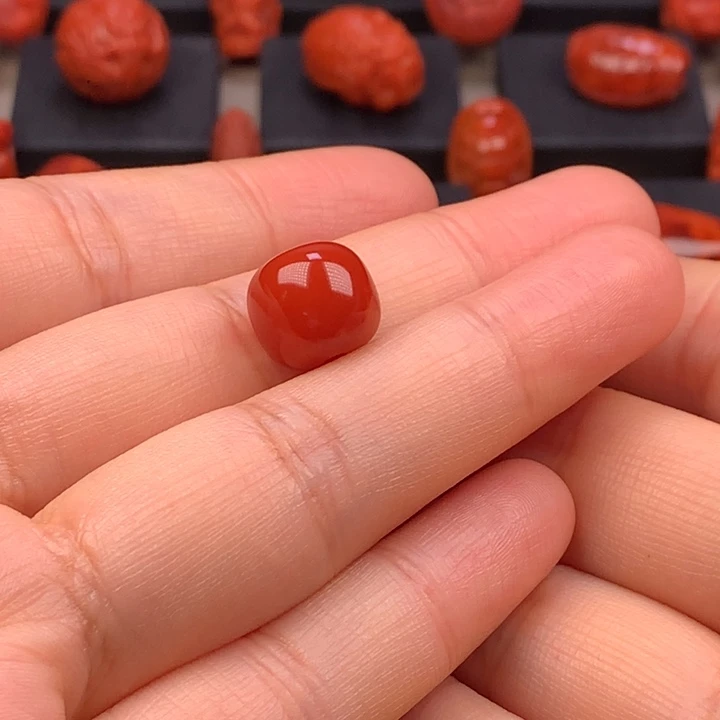 南红玛瑙未镶嵌老型单珠11.5MM原矿