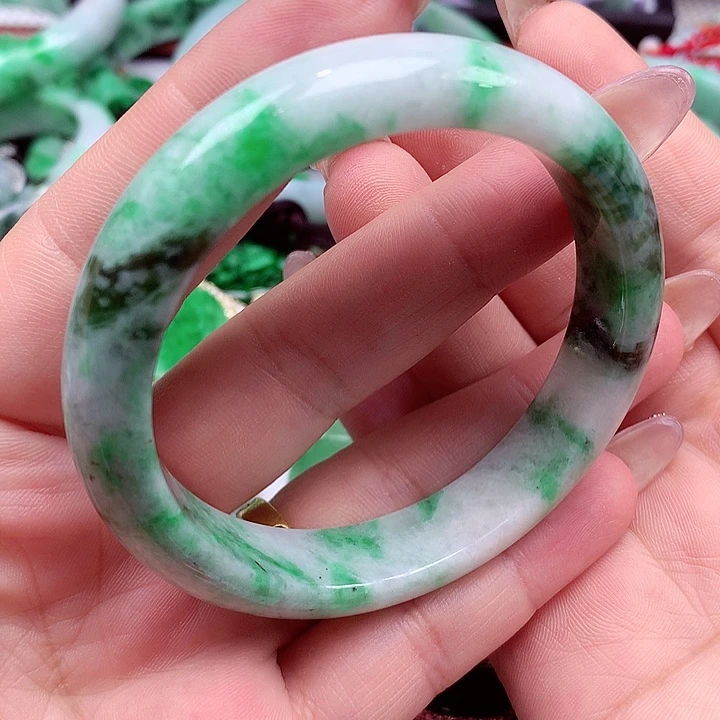 翡翠手镯未镶嵌翡翠翡翠手镯