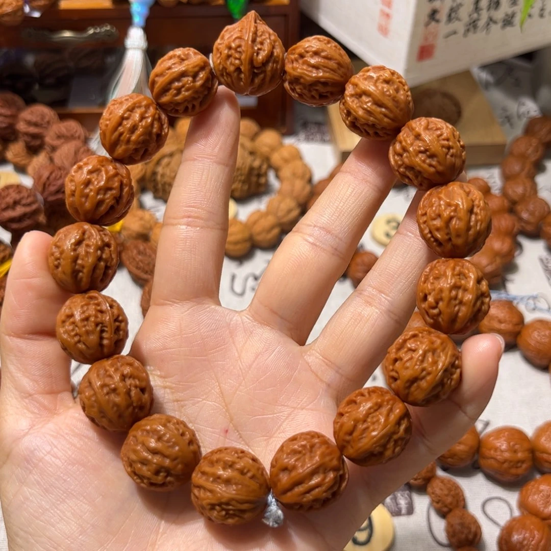 无***星桃核吊坠原皮光头