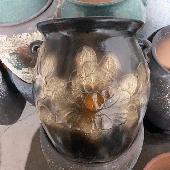 紫砂花盆口24高度30黑色贴花