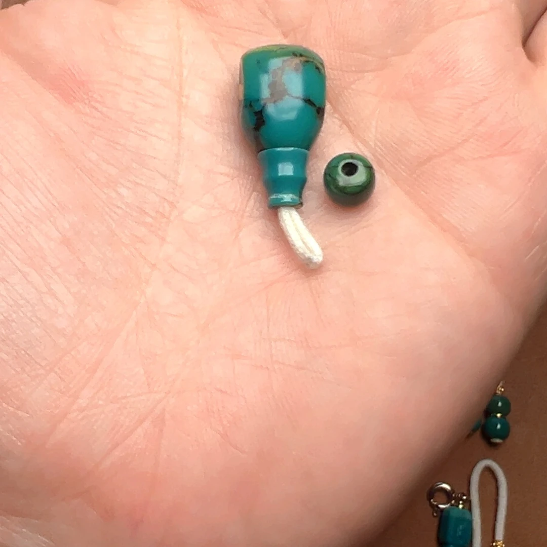 斯***特绿松石未镶嵌颈饰