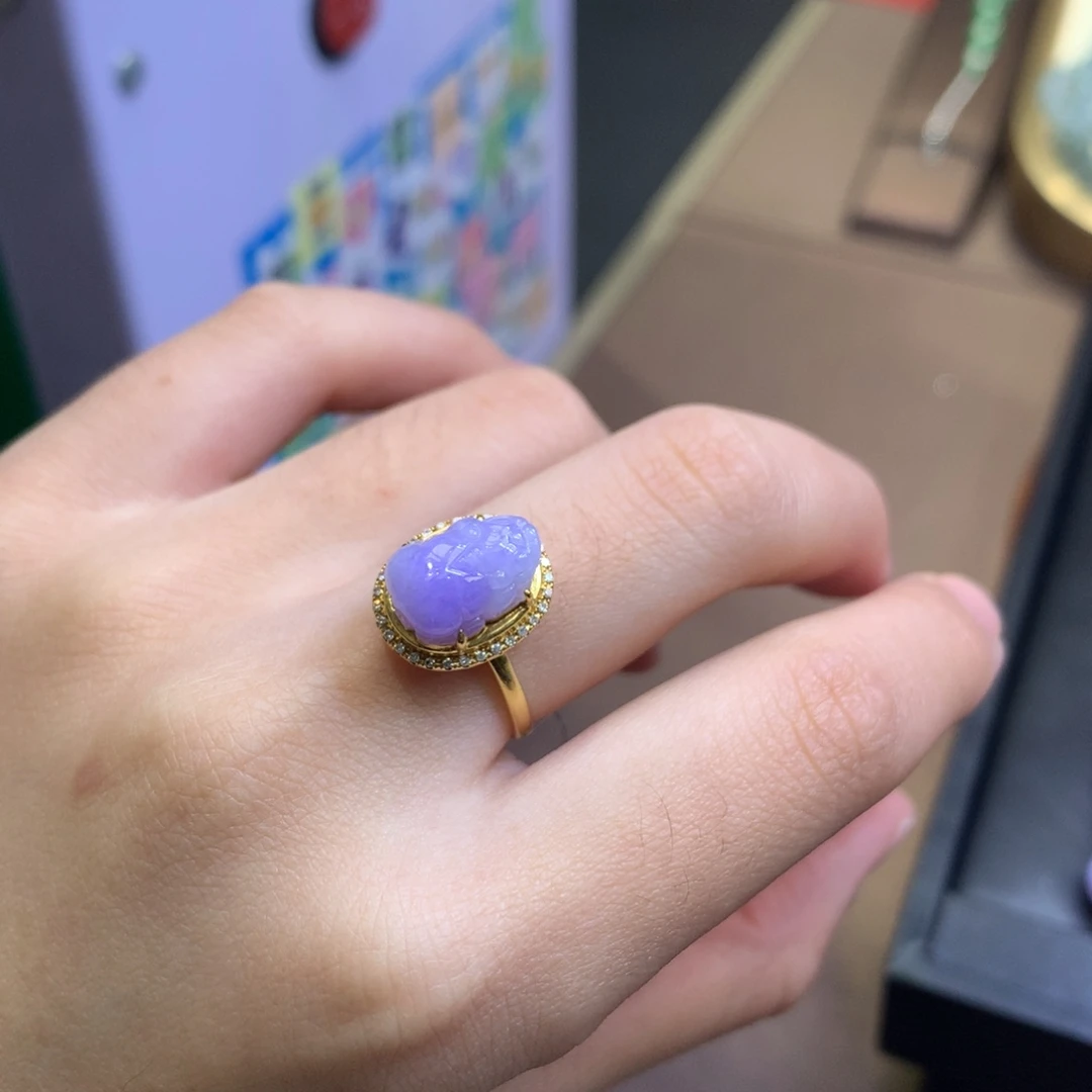 翡翠18K金镶嵌颈饰翡翠