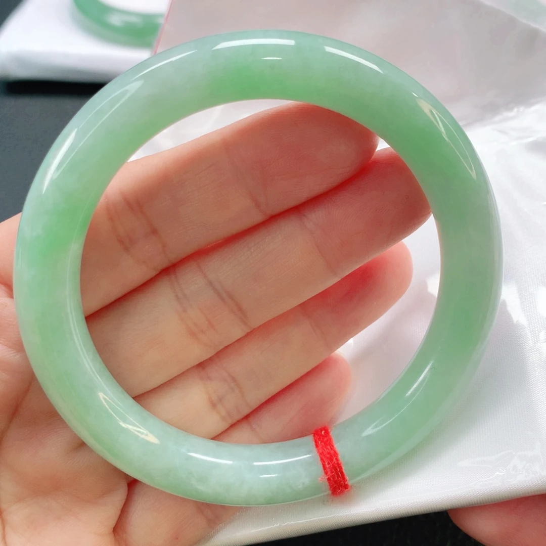 未镶嵌手镯翡翠60圆