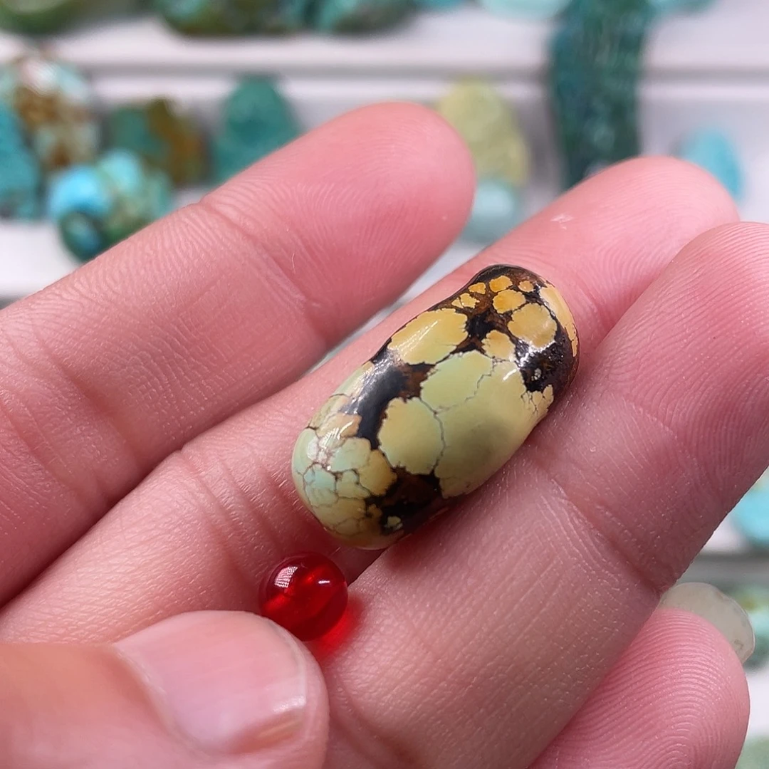 南红玛瑙未镶嵌颈饰