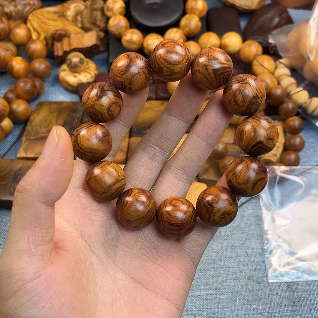 黄花梨/降香黄檀手串/手链20x纹对眼微瑕