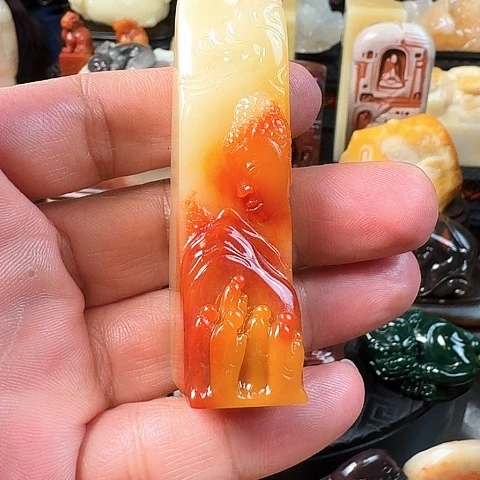 小***子寿山石夾板芙蓉石