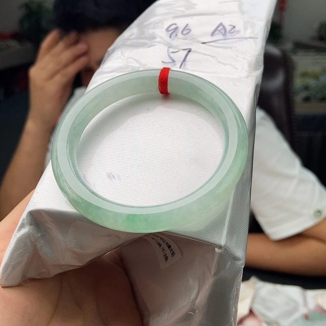 未镶嵌手镯翡翠拍一发一
