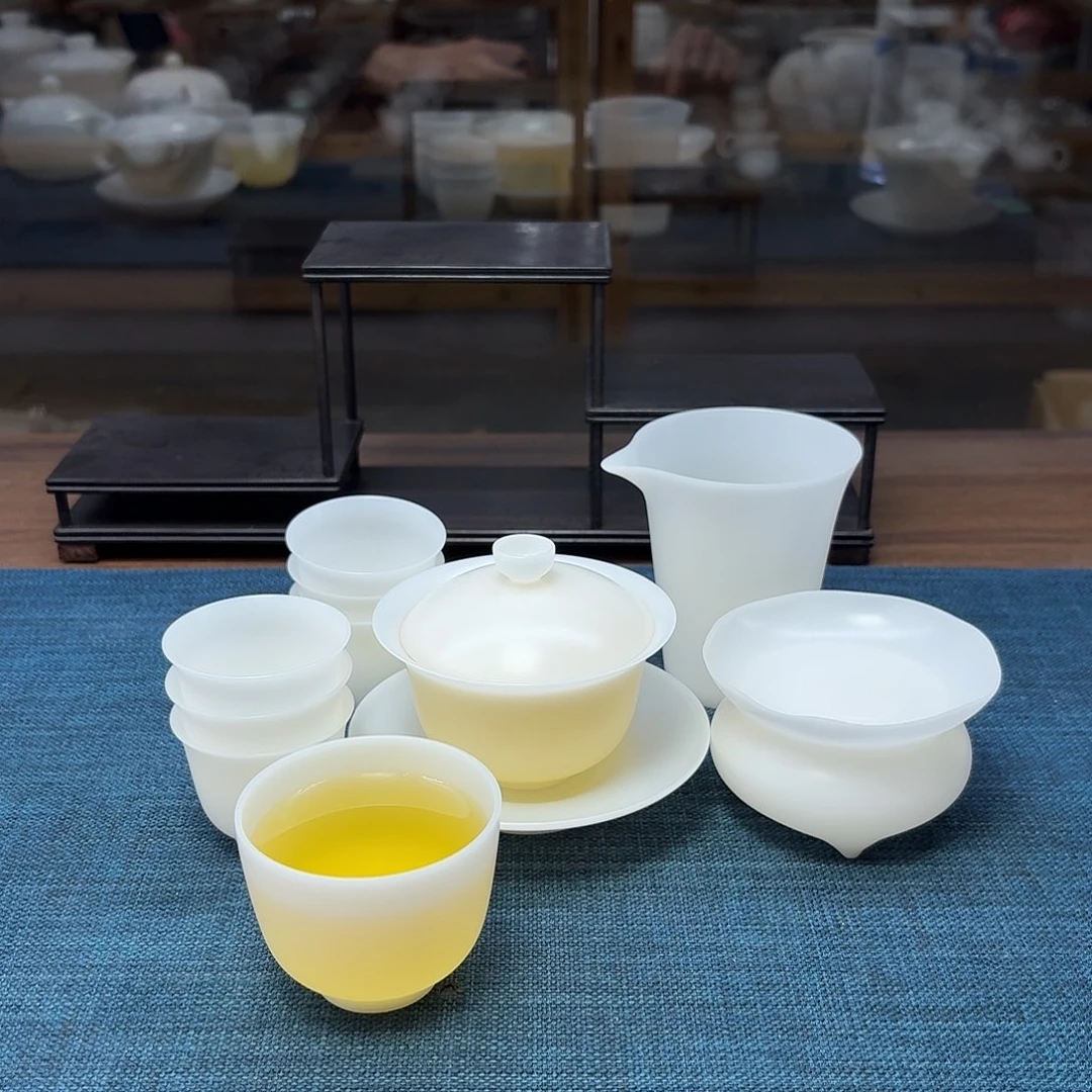 元宝素烧薄胎璞玉