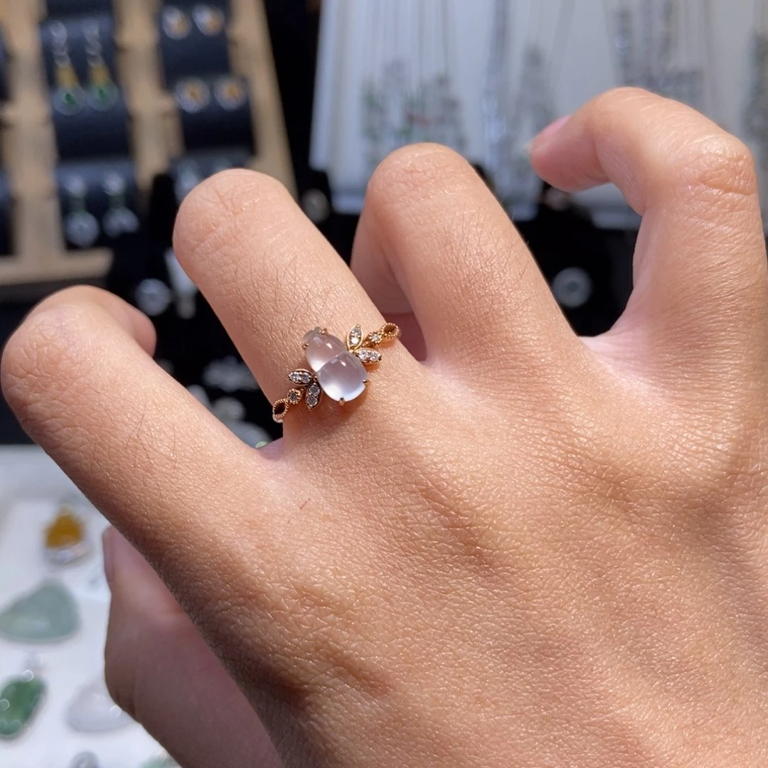 翡翠18K金镶嵌戒指纯天然缅甸翡翠A货戒指