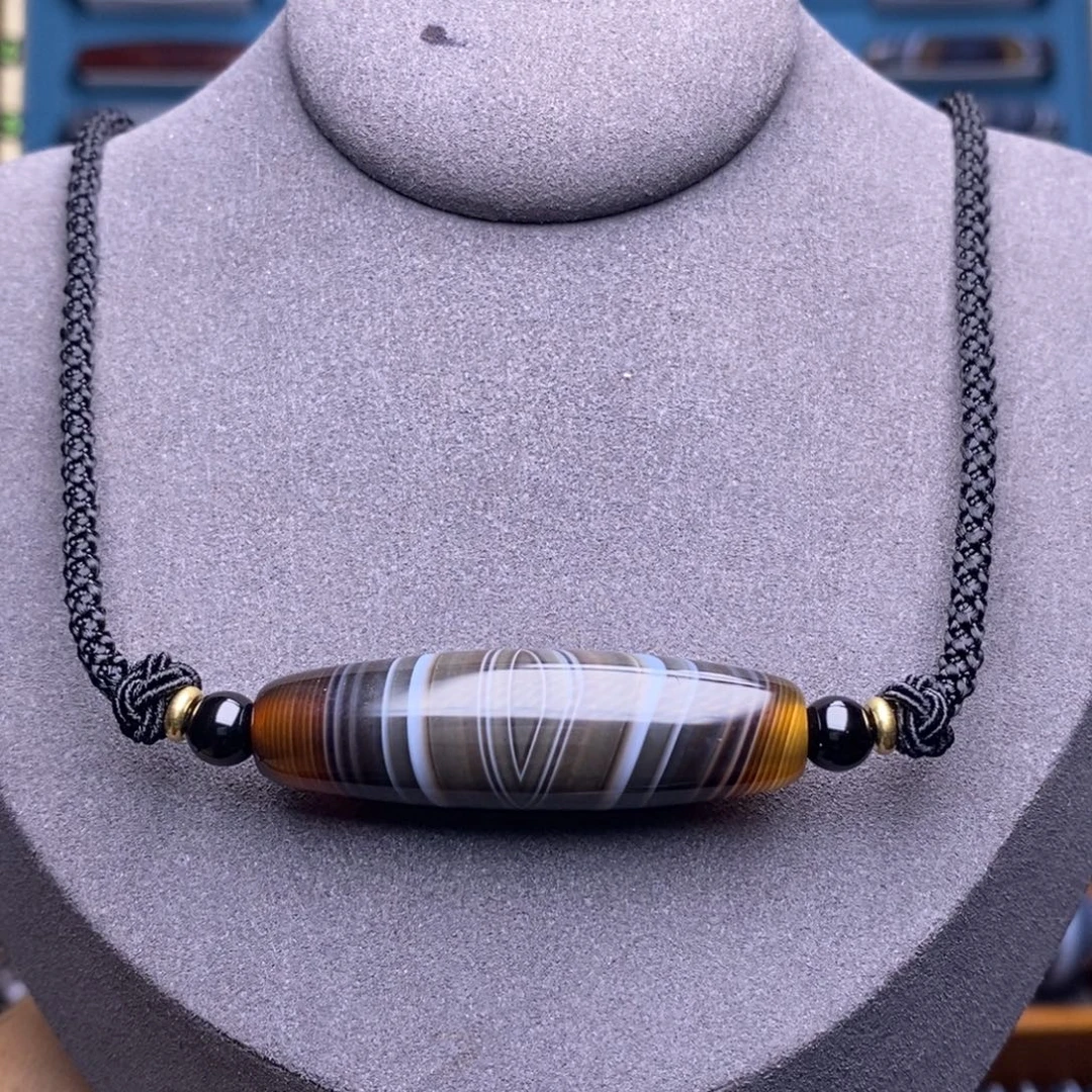 未镶嵌套链玛瑙/玉髓