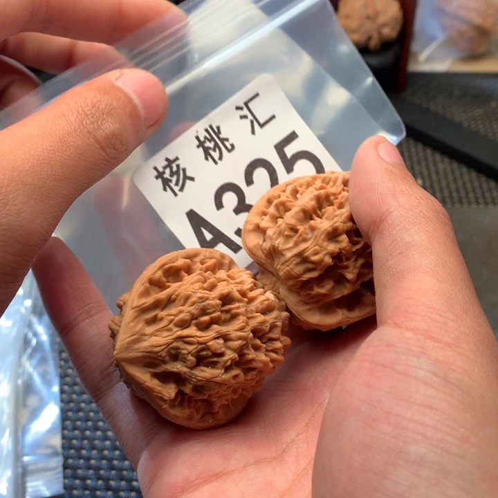 文玩核桃吊坠官帽