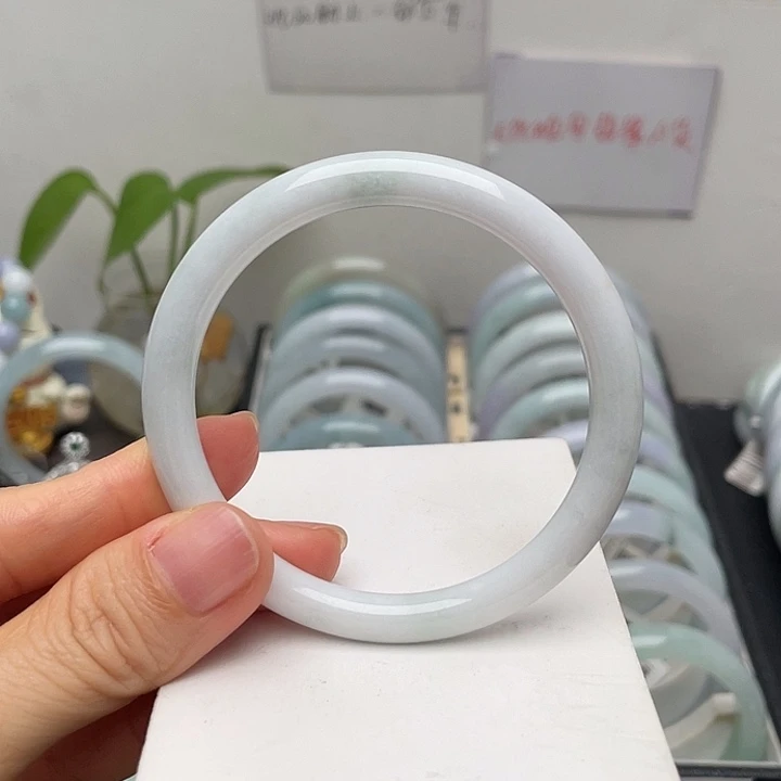 翡翠未镶嵌手镯54正圈