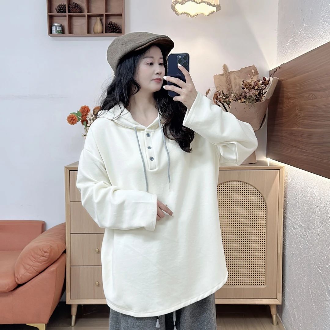 （89028）带帽三扣双面绒上衣