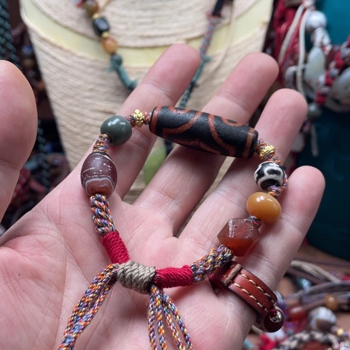 玛瑙/玉髓颈饰未镶嵌