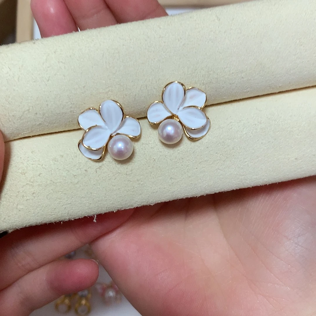 淡水珍珠耳饰合金