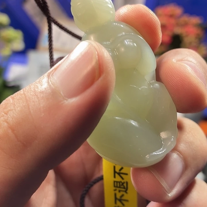 和田玉（糖玉）未镶嵌颈饰