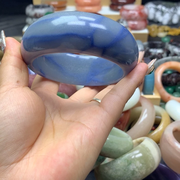 未镶嵌手镯石英质玉二**布