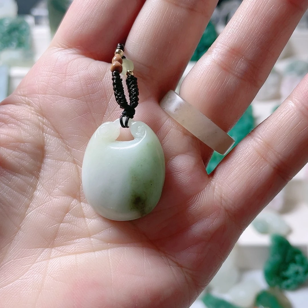 未镶嵌独山玉挂件