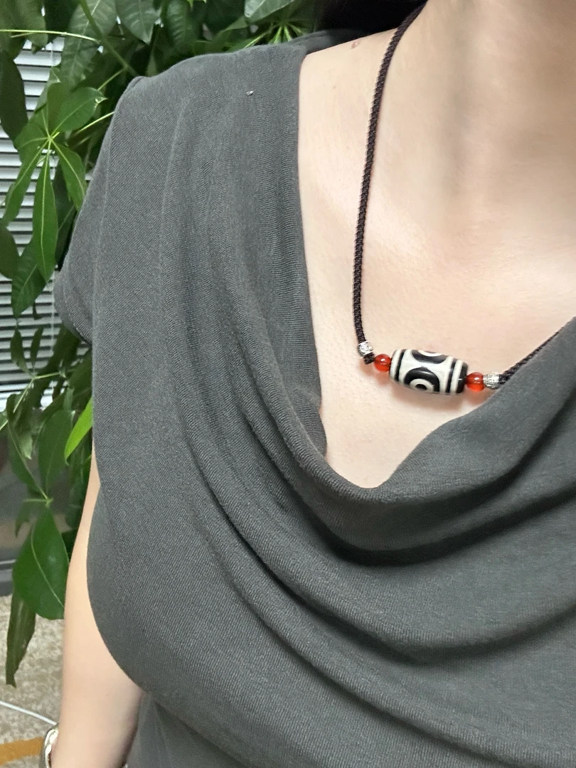 天然玛瑙黑白三眼珠珠锁骨链男女时尚复古简约可调节