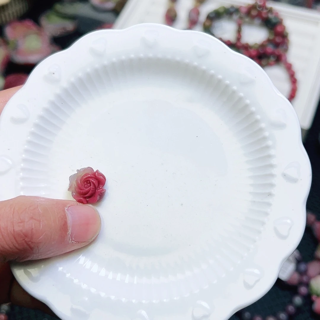 玛瑙/玉髓吊坠未镶嵌守****罗