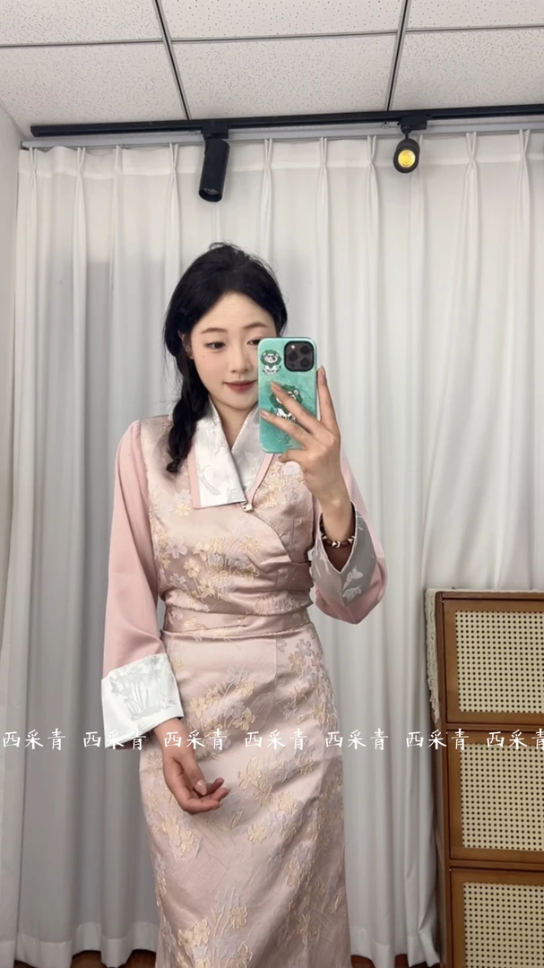 藏式民族服藏袍气质服装袍马甲连衣裙宫廷网红
