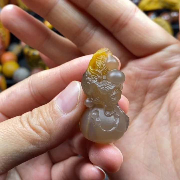 玛瑙/玉髓未镶嵌挂件