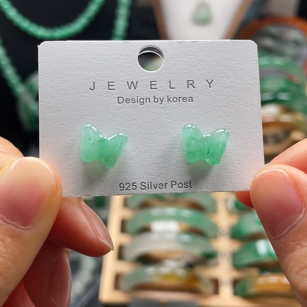 石英质玉未镶嵌耳环