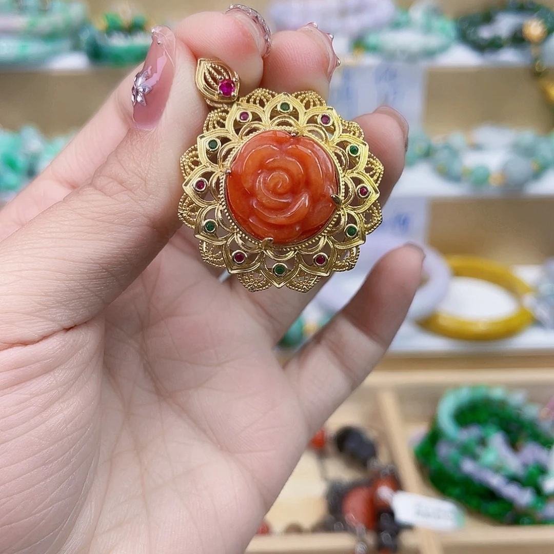 翡翠未镶嵌手链吊坠