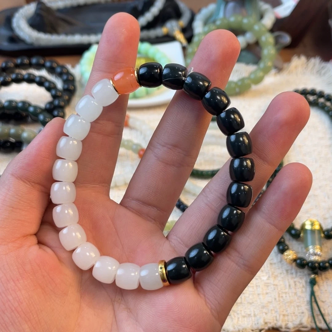 未镶嵌手链和田玉峰**云